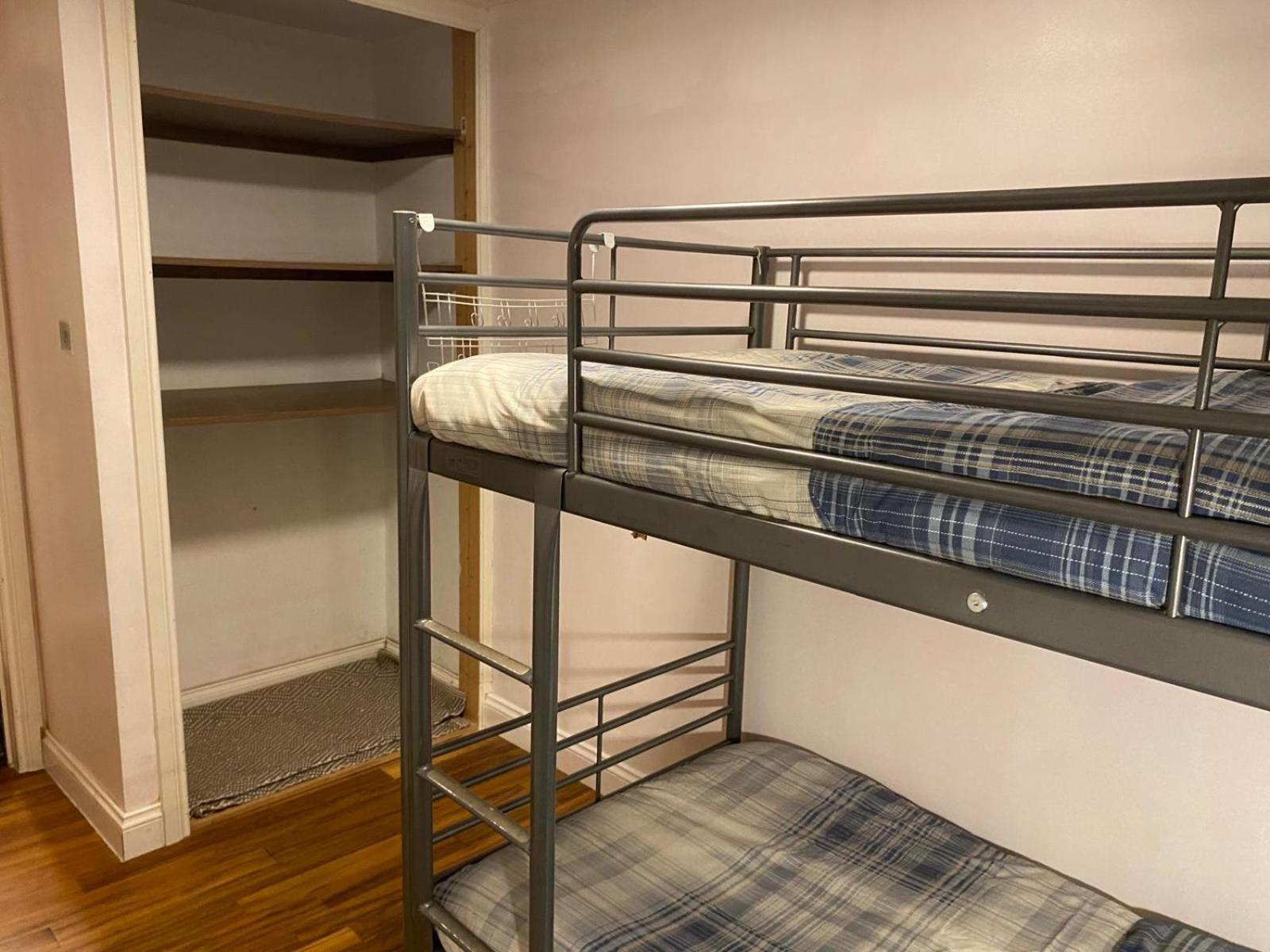 The Kingston Hideaway Hostel Kingston upon Thames  Εξωτερικό φωτογραφία