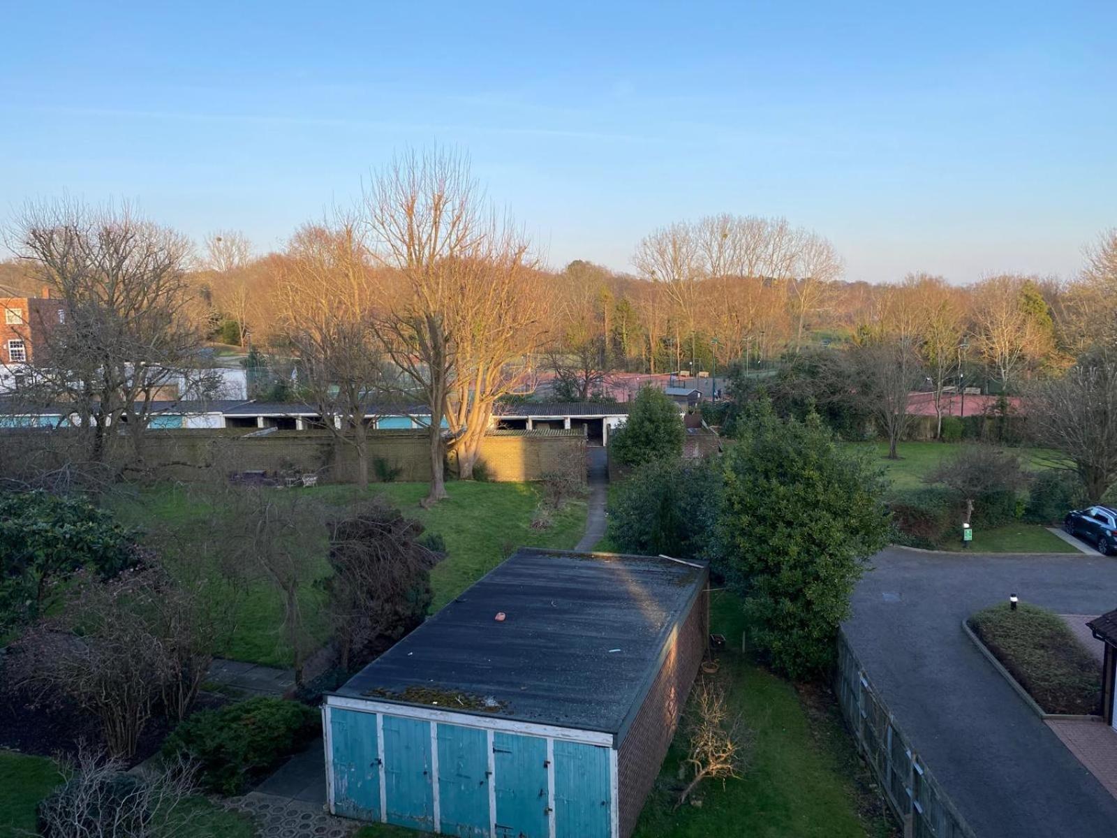 The Kingston Hideaway Hostel Kingston upon Thames  Εξωτερικό φωτογραφία
