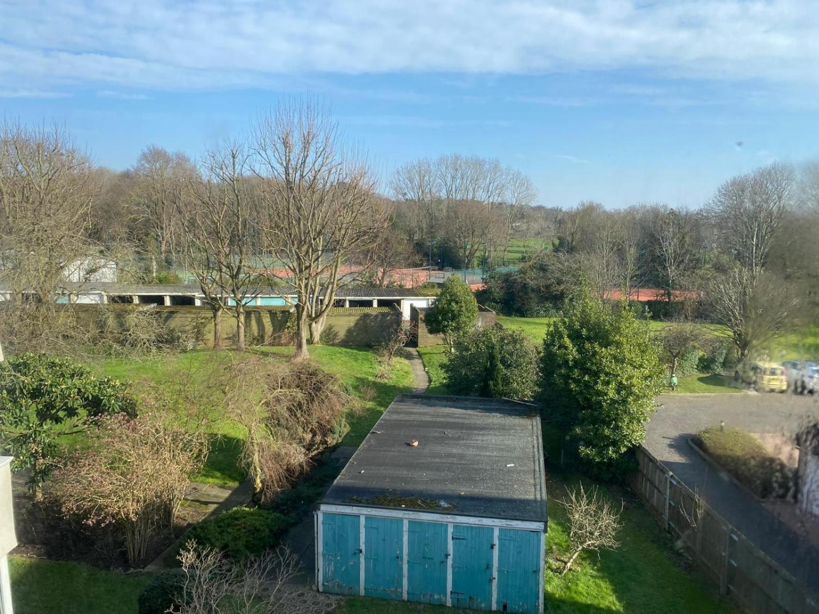 The Kingston Hideaway Hostel Kingston upon Thames  Εξωτερικό φωτογραφία